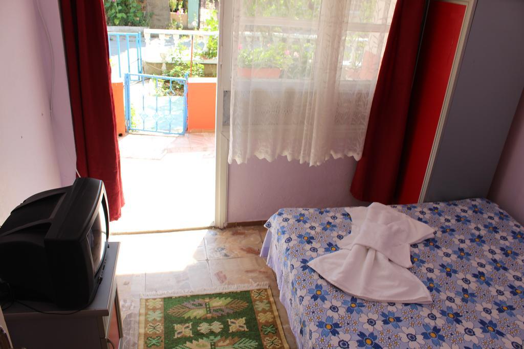 Eysan Pansiyon Akçay Oda fotoğraf