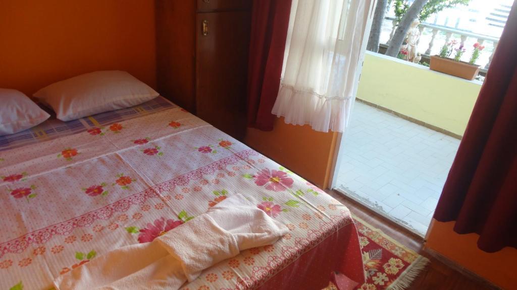 Eysan Pansiyon Akçay Oda fotoğraf